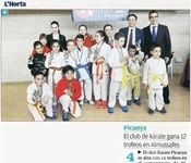"El club de karate de Picanya gana 12 trofeos en Almussafes"