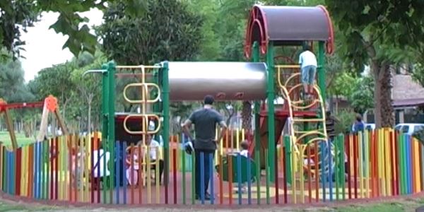 Adecuació parcs infantils