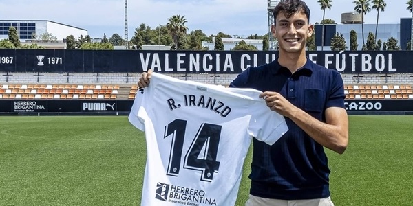 El picanyer Rubén Iranzo renova pel València CF fins a 2027